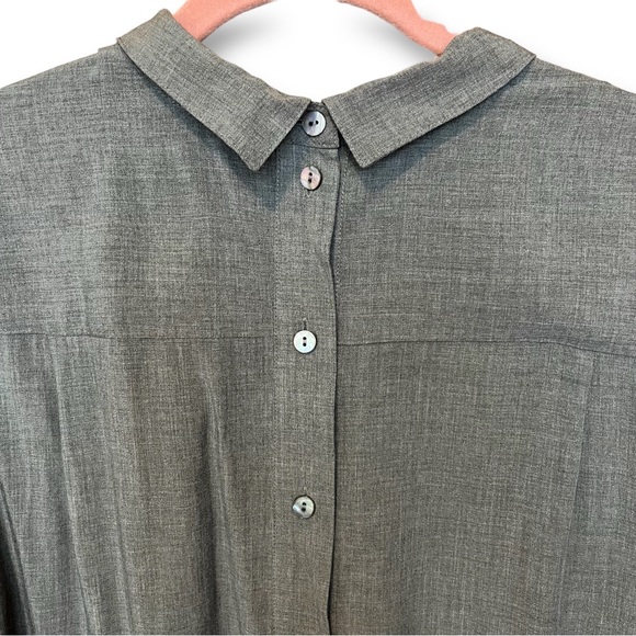 J. Jill Button-Back Tunic Minimalist Gray Long Sleeve Collared High-Low Shirt - Picture 5 of 13